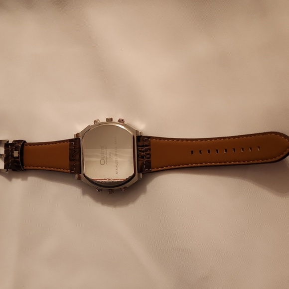 Men's Watch - Picture 5 of 5